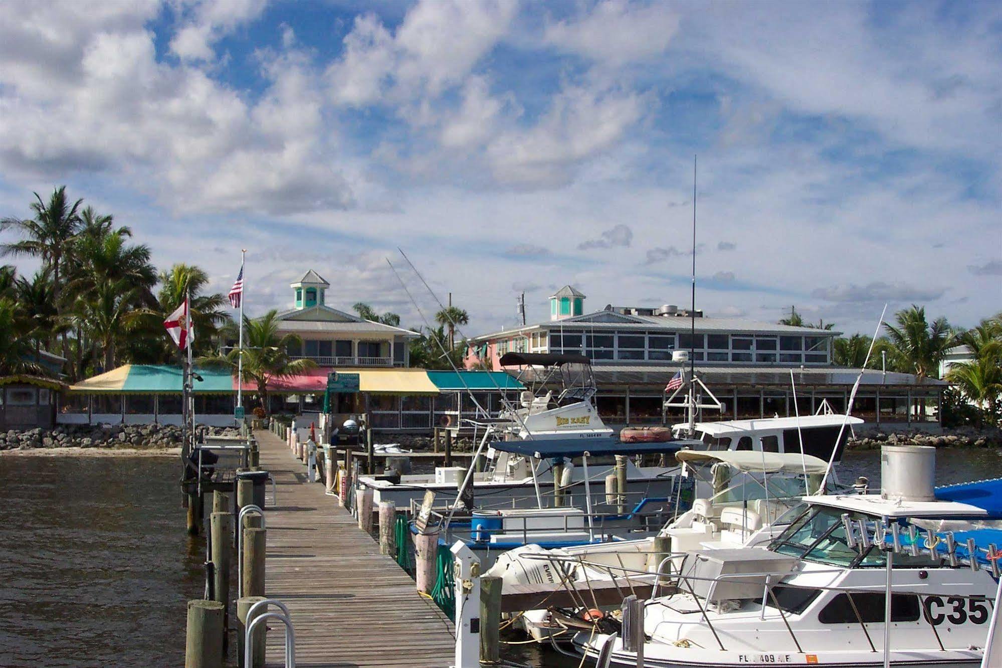 Capt Hirams Resort Sebastian Exterior foto